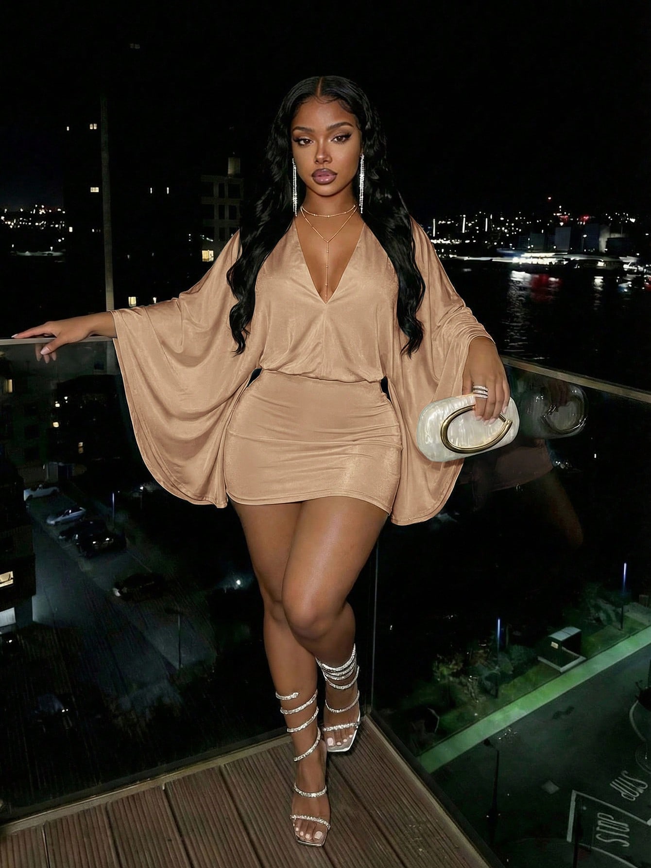 17752123360d1758f57dc517daceadf4941bd10627.jpg Slaydiva Elegant Mint Blue Deep V Batwing Sleeve Loose Bodycon Mini Dress - Suitable For Valentine's Day Date, Vacation - Image 2
