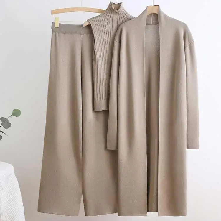 img_alibaba_1781035750.jpeg 3-Piece Women's Knit Set — Cardigan, Vest & Wide Pants - Image 2